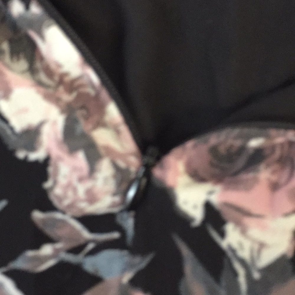Women’s InLUV Flower Skirt NWT - Picture 8 of 11
